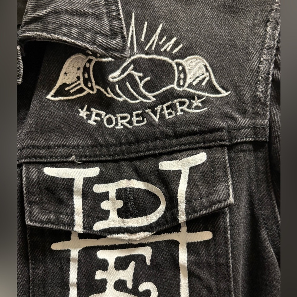 Ed Hardy Men’s Black Denim Trucker Jacket, Lover Boy size xs - Picture 5 of 9
